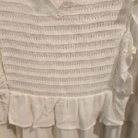 Lauren Conrad Smocked Ruffle Top Ivory Bohemian XL - Picture 4 of 8